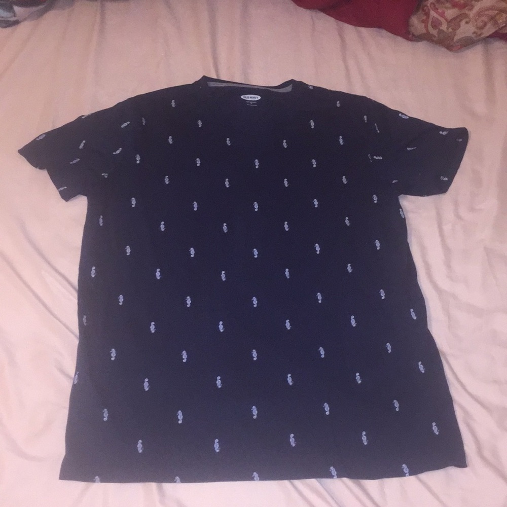 Old navy shirt